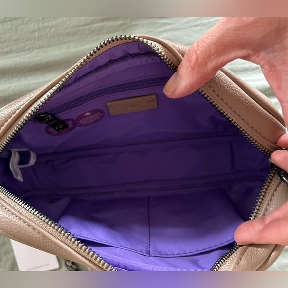 Ela  handbags vegan leather crossbody - Picture 3 of 3